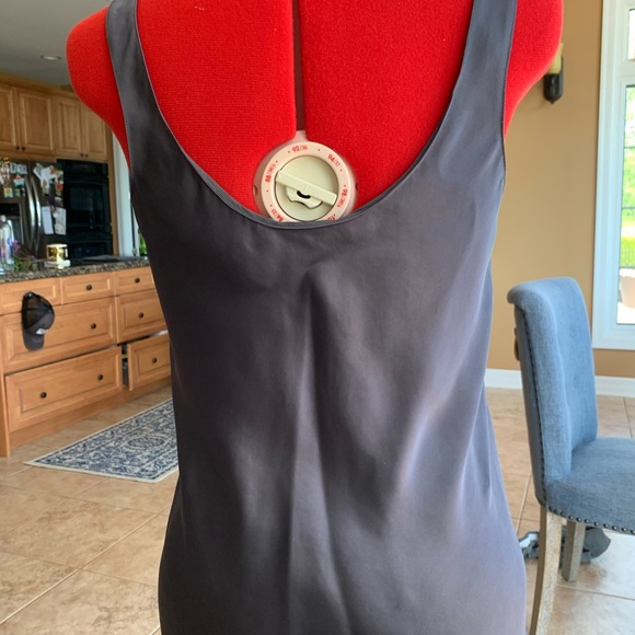 Vince Grey/Silver silky cami size 6 - Picture 3 of 7